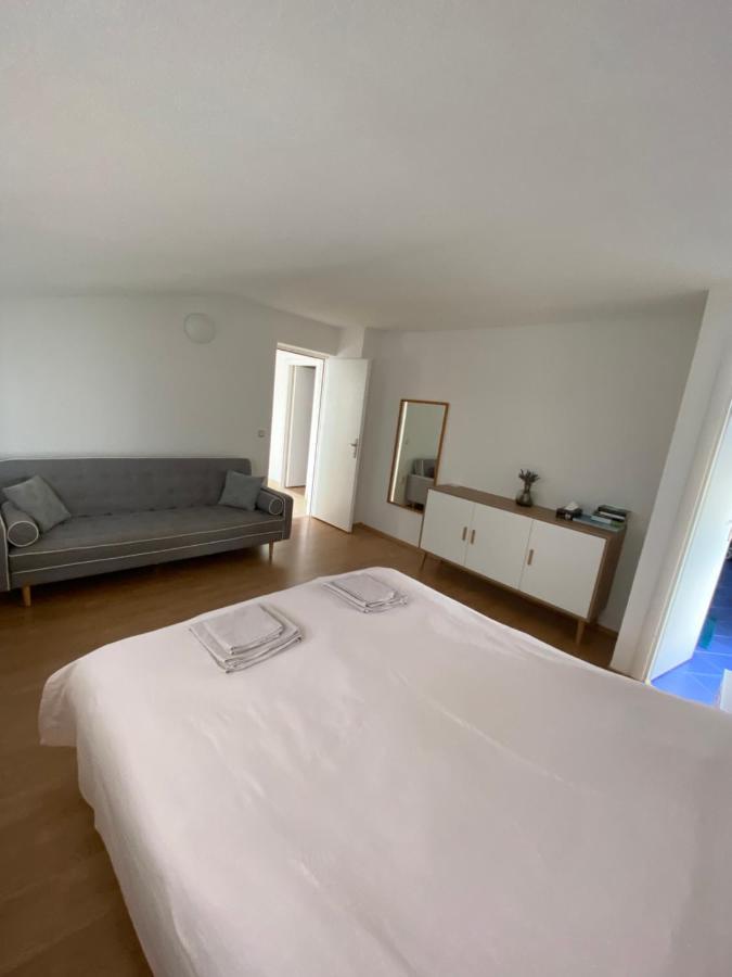 Apartman S&D Rogoznica Рогозниця Екстер'єр фото
